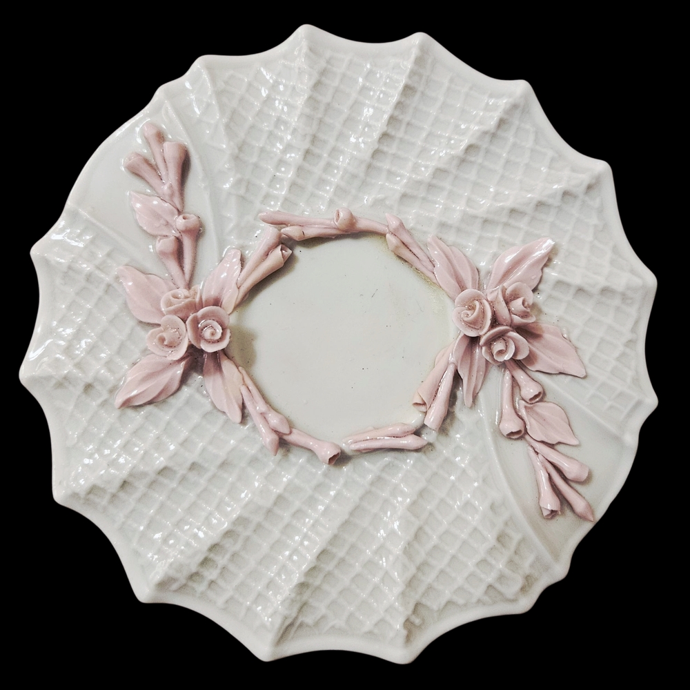 Vtg 6" Nuova Capodimonte  Plate Fine Porcelain Lattice Pink Flowers Italy